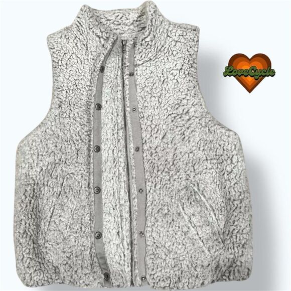 Women’s Gray Sherpa Vest – Miami (Francesca’s) – Size Small - Picture 1 of 8